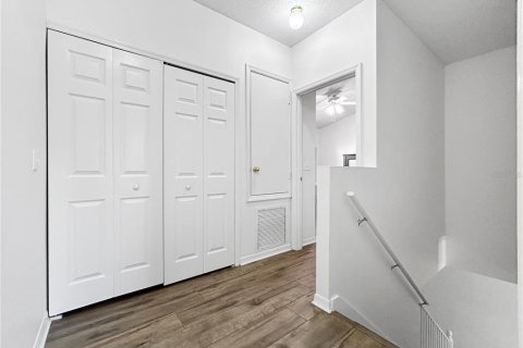 Townhouse in Wesley Chapel, Florida 2 bedrooms, 110.65 sq.m. № 1590387 - photo 23