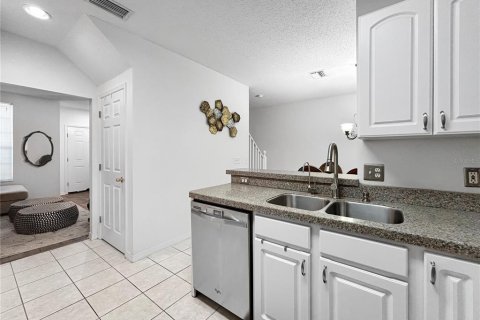 Townhouse in Wesley Chapel, Florida 2 bedrooms, 110.65 sq.m. № 1590387 - photo 8