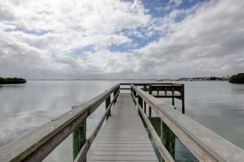 Condo in Fort Pierce, Florida, 2 bedrooms  № 1098872 - photo 1