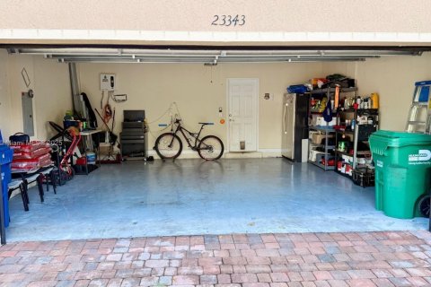 Снять в аренду виллу или дом в Хомстед, Флорида 4 спальни, 226.4м2, № 1875510 - фото 23