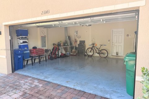 Снять в аренду виллу или дом в Хомстед, Флорида 4 спальни, 226.4м2, № 1875510 - фото 22