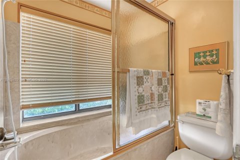 Villa ou maison à vendre à Boynton Beach, Floride: 2 chambres, 132.85 m2 № 2021904 - photo 25