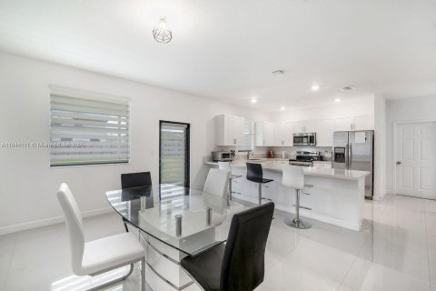 Купить виллу или дом в Майами, Флорида 5 спален, 294.5м2, № 1962182 - фото 7