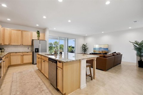 House in Groveland, Florida 6 bedrooms, 300.54 sq.m. № 2151508 - photo 7
