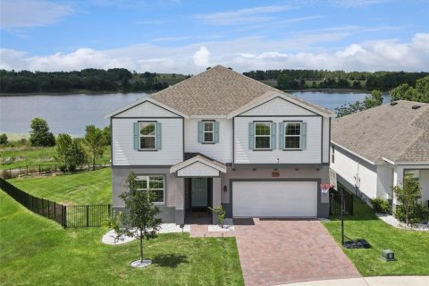 House in Groveland, Florida 6 bedrooms, 300.54 sq.m. № 2151508