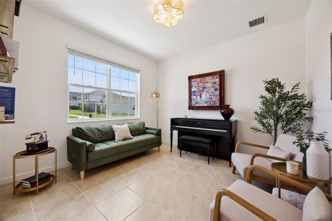 House in Groveland, Florida 6 bedrooms, 300.54 sq.m. № 2151508 - photo 4