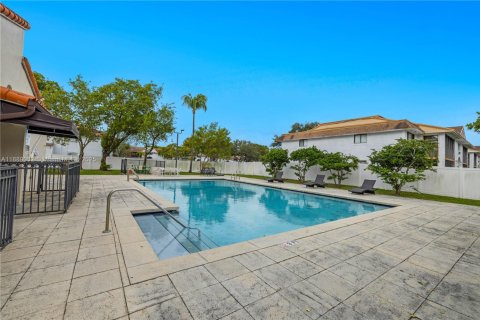 Снять в аренду кондоминиум в Хайалиа, Флорида 2 спальни, 93.27м2, № 1941114 - фото 14