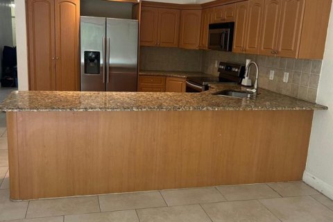 Casa en venta en Coral Springs, Florida, 3 dormitorios, 135.54 m2 № 2242571 - foto 12