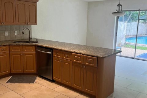 Casa en venta en Coral Springs, Florida, 3 dormitorios, 135.54 m2 № 2242571 - foto 10