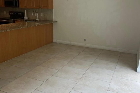 Casa en venta en Coral Springs, Florida, 3 dormitorios, 135.54 m2 № 2242571 - foto 13