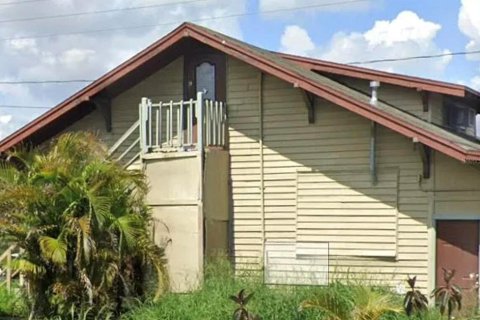 Casa en Lake Alfred, Florida 7 dormitorios, 194.44 m2 № 2132476