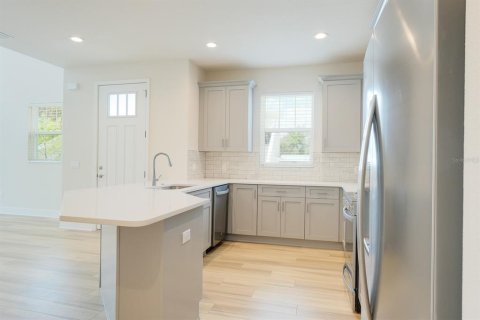 Adosado en alquiler en Dunedin, Florida, 4 dormitorios, 191.75 m2 № 1855910 - foto 17