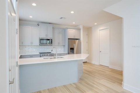 Adosado en alquiler en Dunedin, Florida, 4 dormitorios, 191.75 m2 № 1855910 - foto 13