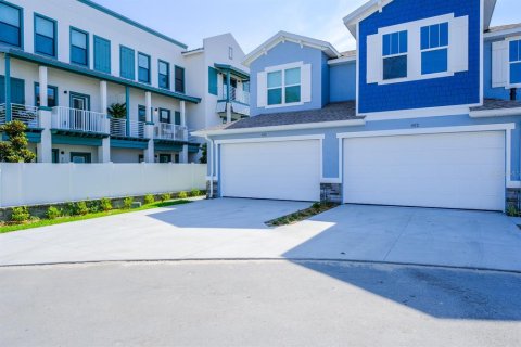 Adosado en alquiler en Dunedin, Florida, 4 dormitorios, 191.75 m2 № 1855910 - foto 2