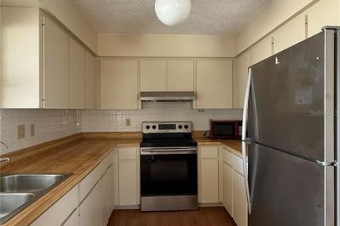 Снять в аренду квартиру в Норт-Порт, Флорида 2 спальни, 100.89м2, № 2205979 - фото 3
