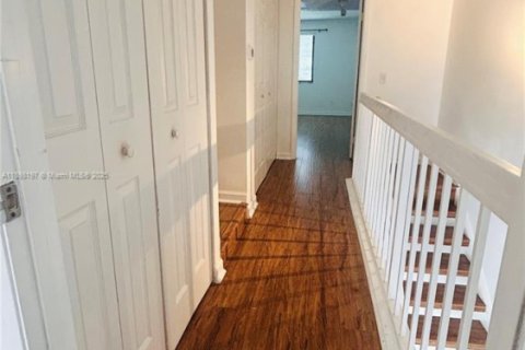 Купить таунхаус в Пемброк-Пайнс, Флорида 2 спальни, 137.68м2, № 1950060 - фото 10