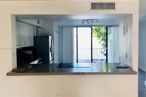 Купить таунхаус в Пемброк-Пайнс, Флорида 2 спальни, 137.68м2, № 1950060 - фото 6