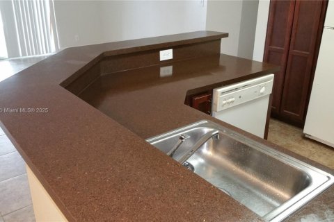 Copropriété à louer à Tamarac, Floride: 3 chambres, 130.81 m2 № 1946771 - photo 10