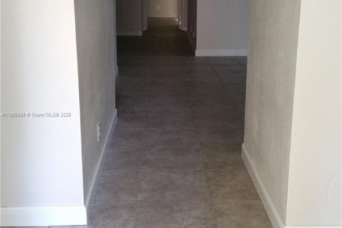 Copropriété à louer à Tamarac, Floride: 3 chambres, 130.81 m2 № 1946771 - photo 20