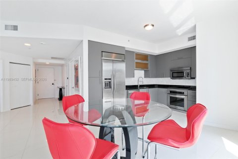 Купить кондоминиум в Майами, Флорида 3 спальни, 224.36м2, № 2051582 - фото 13