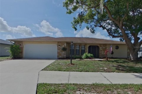 Casa en alquiler en Sarasota, Florida, 3 dormitorios, 189.8 m2 № 1785407 - foto 1