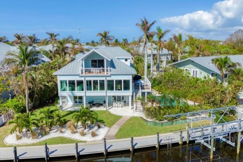 Villa ou maison à vendre à Boca Grande, Floride: 4 chambres, 320.88 m2 № 1532946 - photo 1