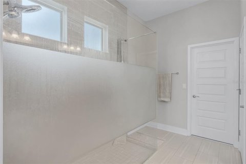 House in Winter Garden, Florida 4 bedrooms, 196.58 sq.m. № 1737278 - photo 24