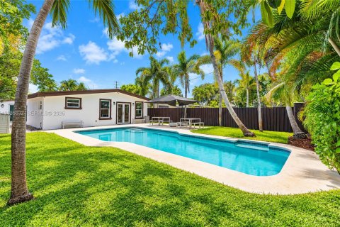Casa en venta en Fort Lauderdale, Florida, 3 dormitorios, 132.48 m2 № 2355504 - foto 4