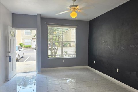 Condominio en venta en Gainesville, Florida, 2 dormitorios, 108.88 m2 № 2237435 - foto 4