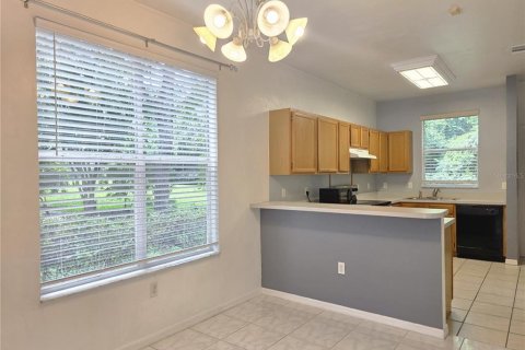 Condominio en venta en Gainesville, Florida, 2 dormitorios, 108.88 m2 № 2237435 - foto 5