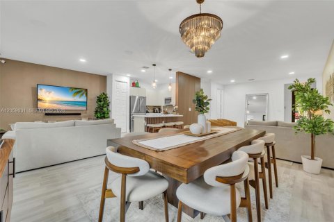 Touwnhouse à vendre à Doral, Floride: 4 chambres, 195.56 m2 № 2264129 - photo 15