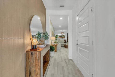 Touwnhouse à vendre à Doral, Floride: 4 chambres, 195.56 m2 № 2264129 - photo 6
