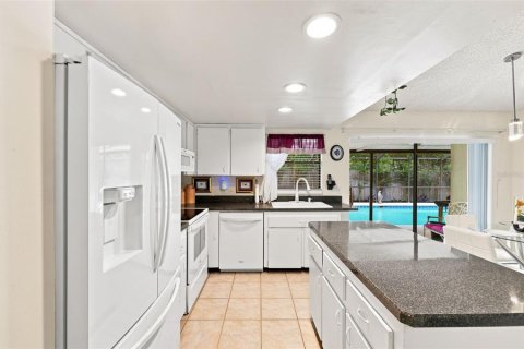 Villa ou maison à vendre à Spring Hill, Floride: 2 chambres, 98.48 m2 № 2259360 - photo 13