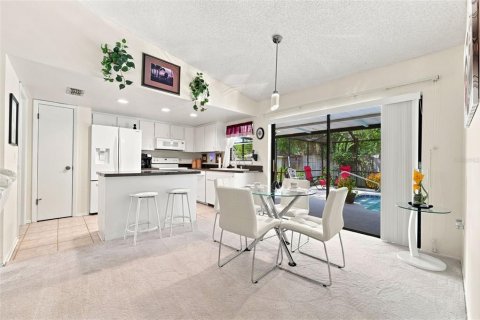 Villa ou maison à vendre à Spring Hill, Floride: 2 chambres, 98.48 m2 № 2259360 - photo 9