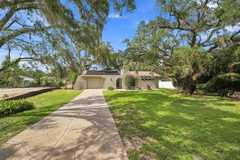 Villa ou maison à vendre à Spring Hill, Floride: 2 chambres, 98.48 m2 № 2259360 - photo 3