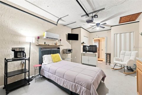 Villa ou maison à vendre à Spring Hill, Floride: 2 chambres, 98.48 m2 № 2259360 - photo 23