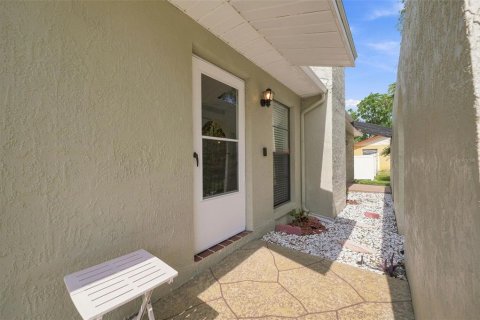 Villa ou maison à vendre à Spring Hill, Floride: 2 chambres, 98.48 m2 № 2259360 - photo 4