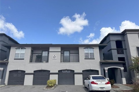 Condominio en alquiler en Temple Terrace, Florida, 1 dormitorio, 62.62 m2 № 1755136 - foto 1