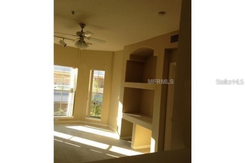 Condominio en alquiler en Temple Terrace, Florida, 1 dormitorio, 62.62 m2 № 1755136 - foto 2