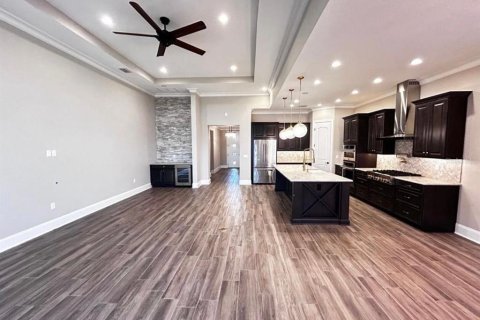 Villa ou maison à louer à Jacksonville, Floride: 4 chambres, 261.61 m2 № 2415123 - photo 5