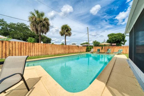 House in Orlando, Florida 3 bedrooms, 192.68 sq.m. № 1793342 - photo 28