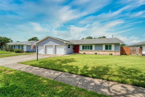 House in Orlando, Florida 3 bedrooms, 192.68 sq.m. № 1793342 - photo 2