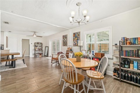 House in Orlando, Florida 3 bedrooms, 192.68 sq.m. № 1793342 - photo 13