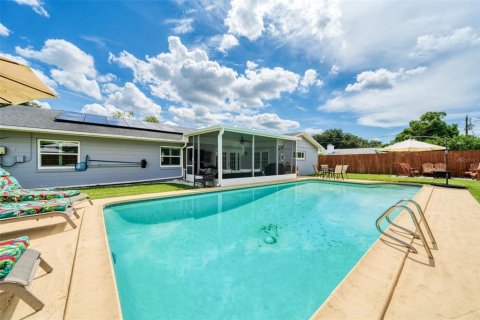 House in Orlando, Florida 3 bedrooms, 192.68 sq.m. № 1793342 - photo 3