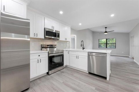 Villa ou maison à vendre à Nokomis, Floride: 3 chambres, 159.42 m2 № 2347066 - photo 7