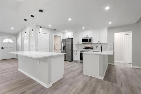 Villa ou maison à vendre à Nokomis, Floride: 3 chambres, 159.42 m2 № 2347066 - photo 6
