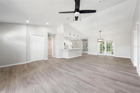 Villa ou maison à vendre à Nokomis, Floride: 3 chambres, 159.42 m2 № 2347066 - photo 4