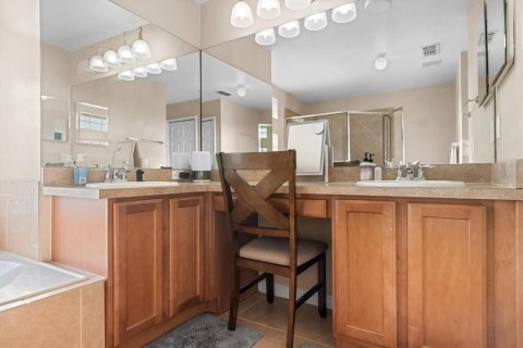 Villa ou maison à vendre à Deltona, Floride: 4 chambres, 197.32 m2 № 1904626 - photo 11