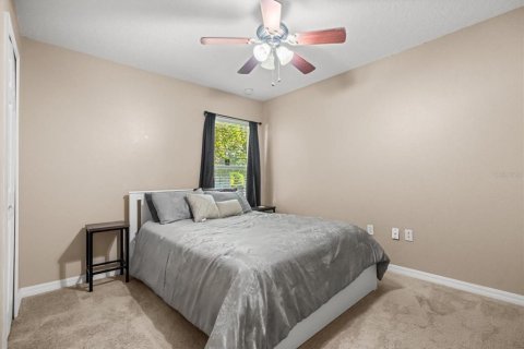 Villa ou maison à vendre à Deltona, Floride: 4 chambres, 197.32 m2 № 1904626 - photo 14