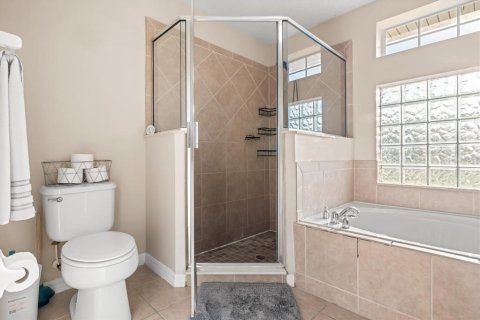 Villa ou maison à vendre à Deltona, Floride: 4 chambres, 197.32 m2 № 1904626 - photo 10